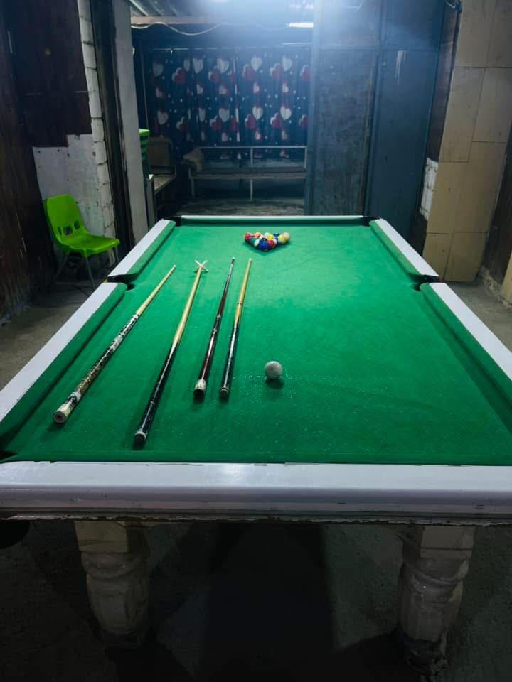 سلام عليكم بليارد للبيع نضيف كما وضح كدامكم السعر٣٥٠وبي مجال بصيط وبخدمه المكان كربلاء طوريج ***********
