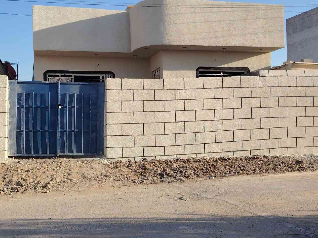 السلام عليكم
بيت 200متر بناء كامل في النهروان تقاطع الخنساء قرب ماركت الذهب قريب على الشارع العام للاستفسار الاتصال على الرقم 

***********
