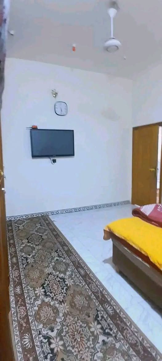 اعلان........🏢 🏢 🏢 🏢

دار للبيع بالخشابه مساحه 150م طابو صرف 
واجه 10ونزال 15 قرب دائرة المنشأت خامس بيت عن الشارع العام 
يحتوي على غرفتين وصاله ومطبخ وبراني وصحيات خارجيه وداخليه 

الطابق الثاني يحتوي على غرفتين وصاله وصحيات 

بناء 2022

يباع   مبادره  او نقد. 
بسعر 125 

للاستفسار اتصال على الأرقام التاليه 

***********  

***********

***********

***********

مكتب الساعي للعقارات 🏢 🏢 🏢 🏢 

#العنوان_سايدين_حي_الشرطة_مقابيل_أسواق_الريتاج 🏢 🏢 🏢
