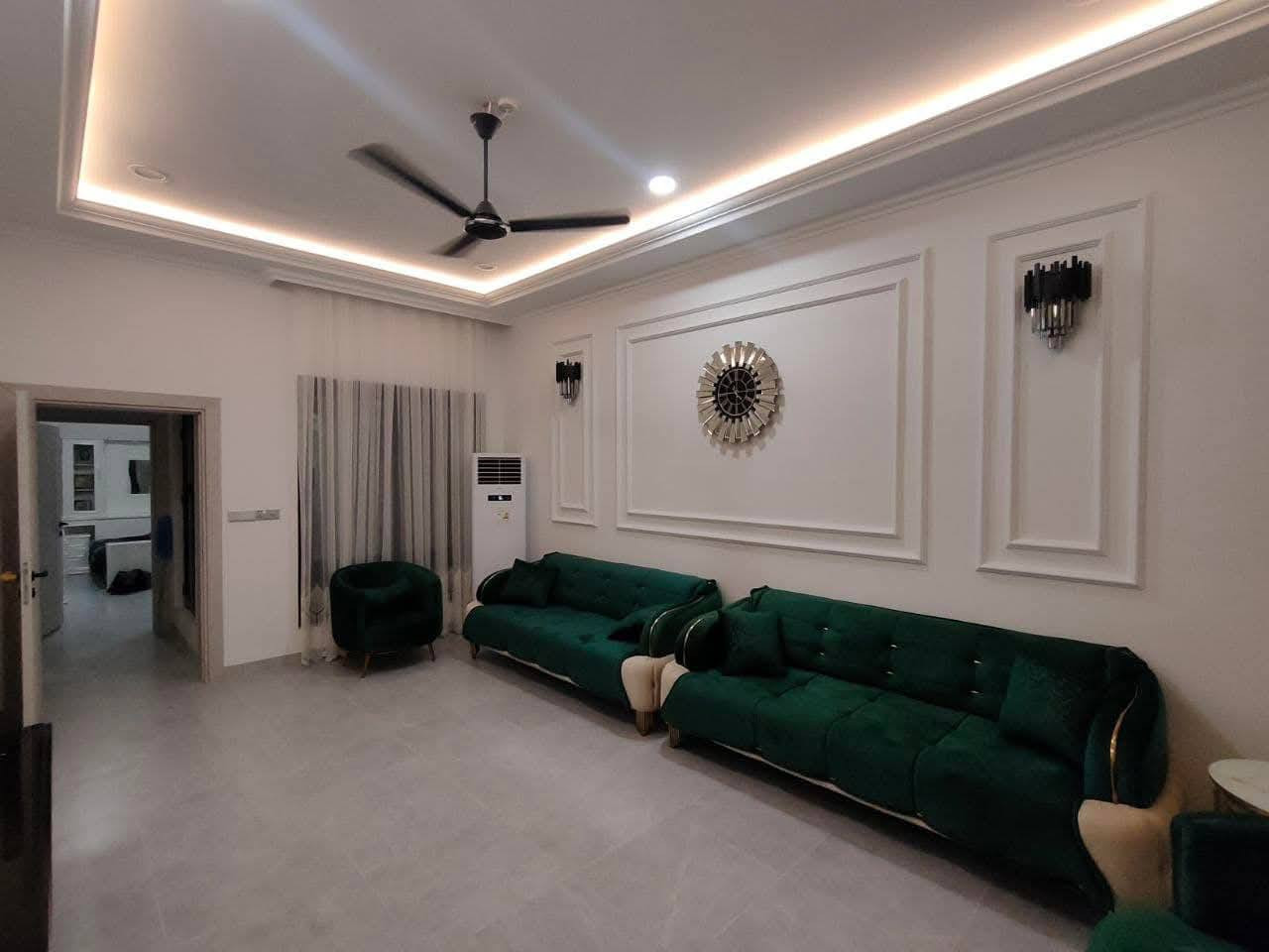 أضف لمسه فريده لمنزلك ..مهمتنا هو تحويل منزلك الى قطعه فنيه من السحر والجمال..    أستعن بنا لنخبرك بكيفية استغلال جميع المساحات الصغيره والكبيره أفضل أستغلال  .. 
مع مهندس الديكور //  عبدالرحمن المياحي //***********
☎️*********** 
-----------------------
العنوان ذي قار قضاء الفجر قرب حسينية الهواشم 
علاء غني لبيع مواد الديكور واللاصباغ
