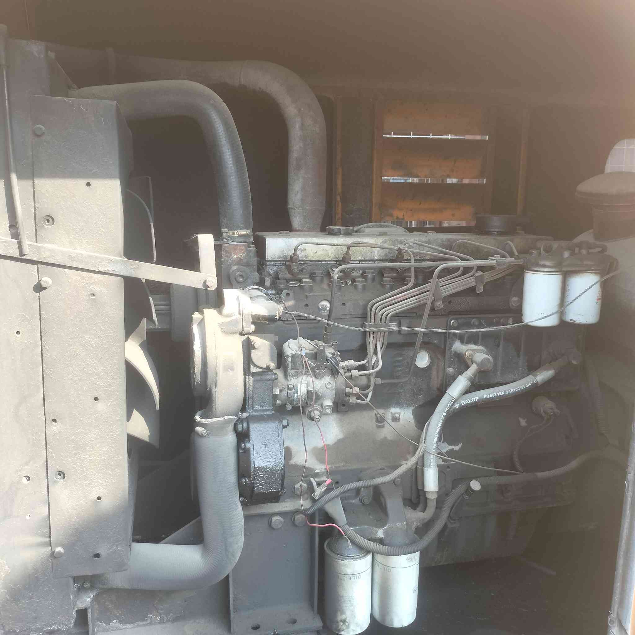 سلام عليكم مولد بيركز 6 سلندر البيع نضيفه 100كيفي سعر 30 ورقه
***********
