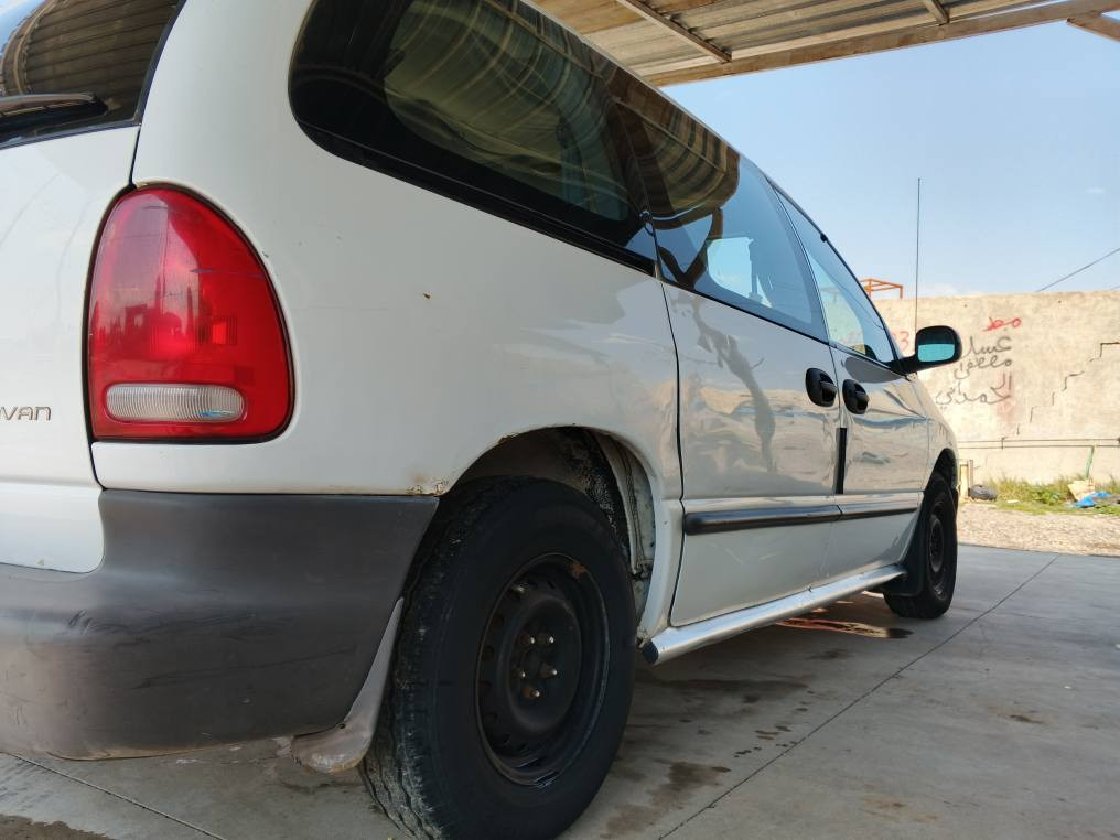 دوج كرفان موديل 2000رقم كركوك مشروع وطني شرط التحويل تبريد شنويتها إلى 30 
اذا اكو معارض اوبل أو اي سياره أعارض 
العنوان ناحية الكوير قريبه من الموصل وقريبه على كركوك ***********
***********اخوان الموشراي لا ينطي وعد وما يجي موصل, نينوى
