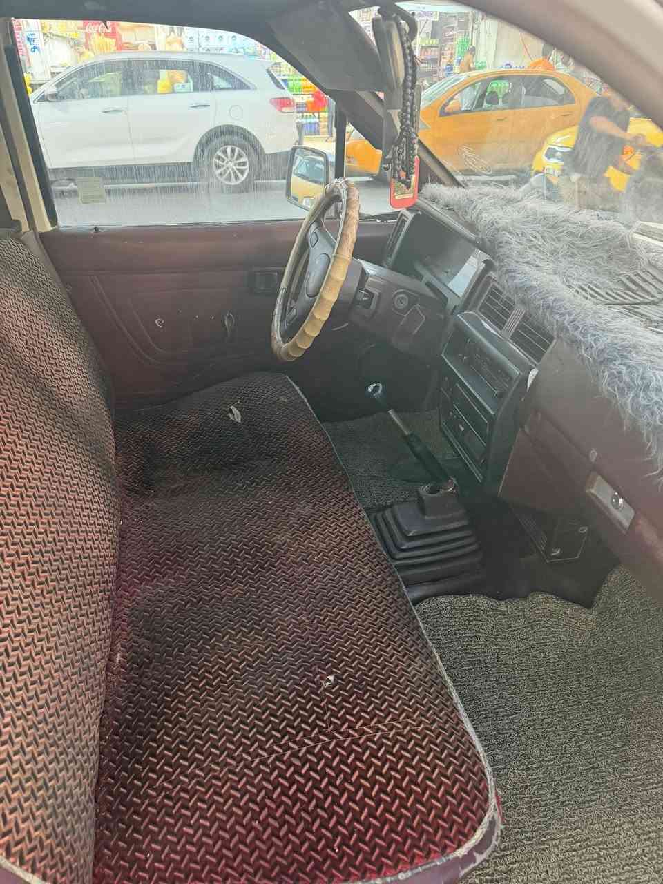 للبيع بيكم تك محرك جديد شرط لانفخ  ولا صرف سياره نضيفه كدام العين اللون ابيض بيه جادرجديد /محجل تايرات مبدله جديده  وايرمنيه كلها شرط شغاله شرطط دواخل نضيفه تدفىه تبريد  ماناقصها اي شي شرط ترايك للبصره شرط السعر٥٥وبيها مجال للطيبن لاستفسار اكثر الاتصال عل الرقم ***********العنوان موصل الجانب الايمن حي ١٧تموز ماسوي وكاله شرط التحويل
