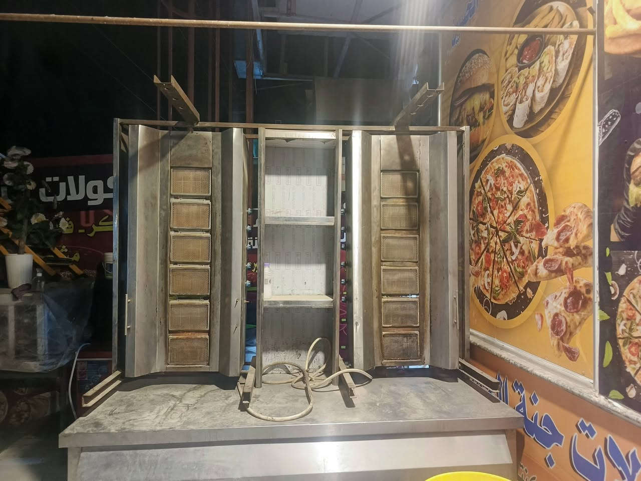 السلام عليكم ورحمة الله وبركاته مشوايه كص دبل للبيع الاستفسار على الرقم ***********
