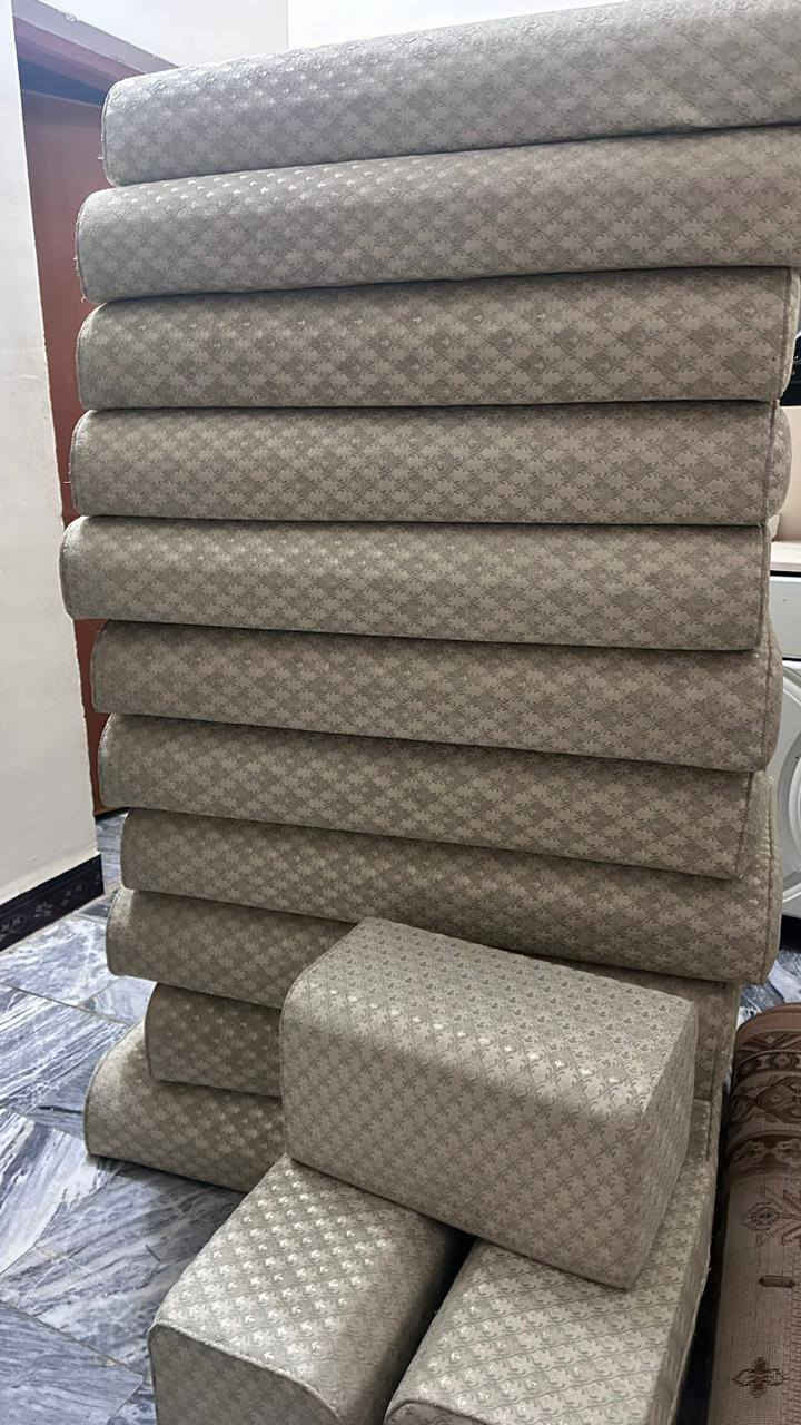 ديوان مجلسي
قماش  وخياط ايراني 
طول (٩منادر)
السعر (400)


**إذا كنت صاحب هذا الإعلان وتريد حذفه لأي سبب، رجاءا أرسل رسالة إلى الدعم الفني**