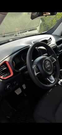 � للبيع جيب رينيجيد 2020 🚘 🔹 موديل 2020 🔹 ماشية 91 ألف 🔹 رقم السليماني...
