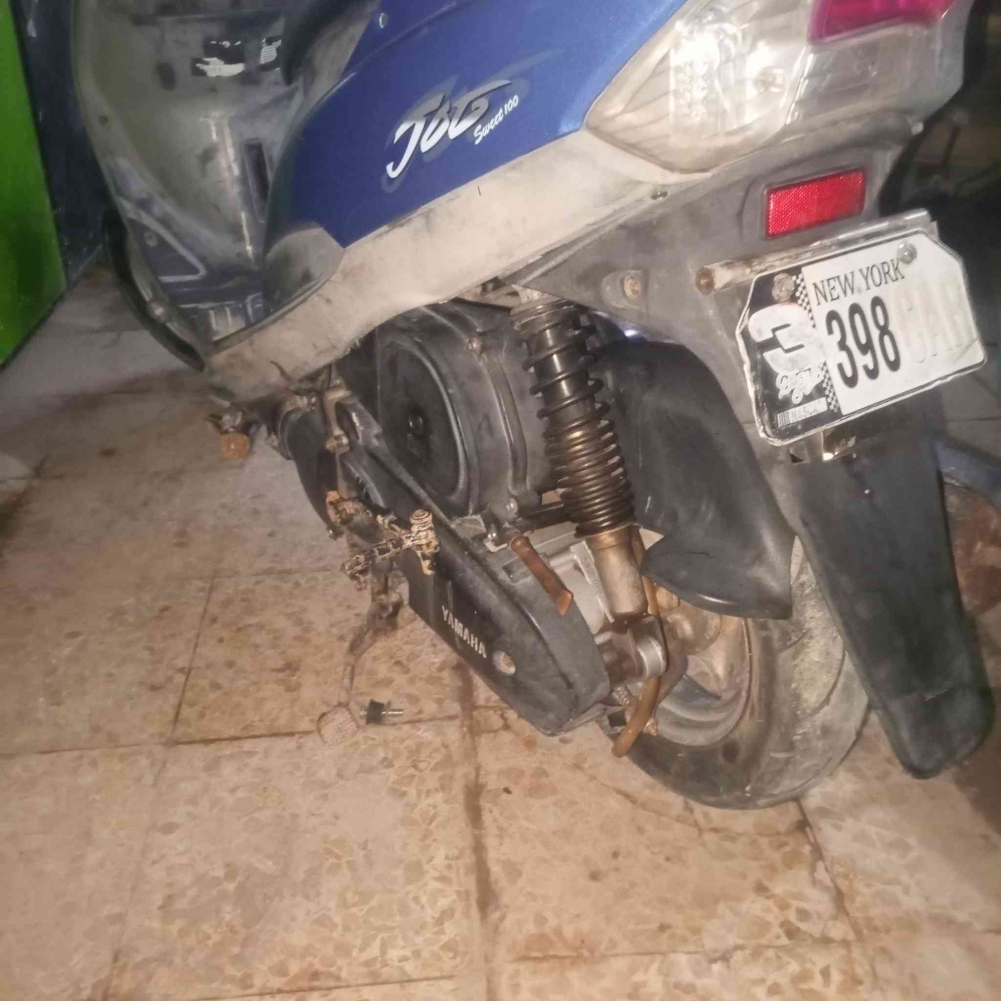 سلام عليكم شلونك شباب دراجه للبيع او امراوس مل لعب دراجه ابيعه على عطله دراجه ما تشتغل اني ما اعرف بيهن عطلت عندي وبعد ما طلعت بيه ما اعرف عطله شنو حولت وياه وماعرفت العطل دراجه كامله شوفت عينك 

قيم واخذ

💙🌹


**إذا كنت صاحب هذا الإعلان وتريد حذفه لأي سبب، رجاءا أرسل رسالة إلى الدعم الفني**