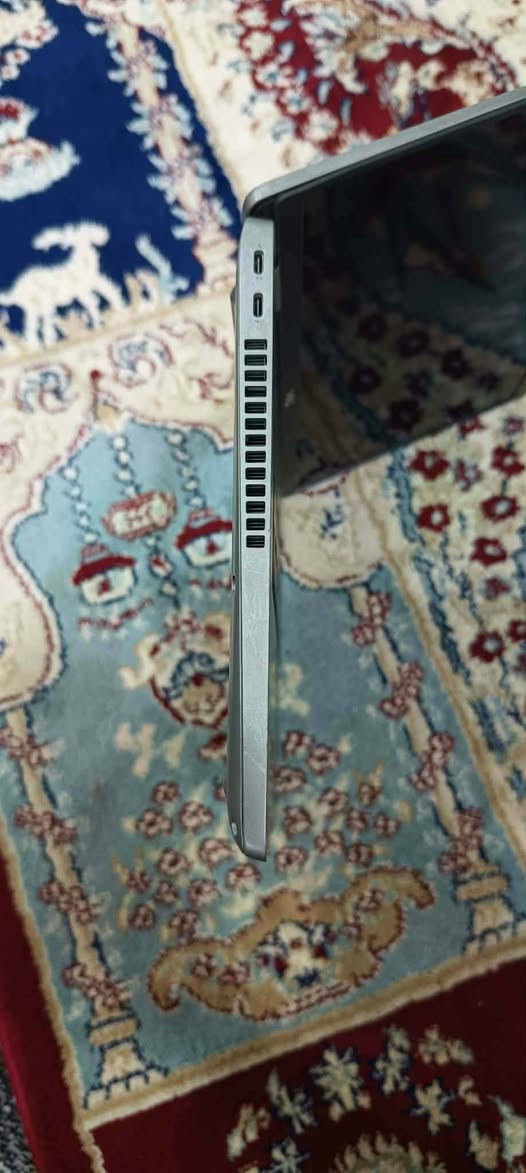سلام عليڪم
لابتوب للبيع

Dell5420

RAM16

SSD256

كور i5 جيل 11

شاشه 14 انج 

كيبورد ضوئي عربي انكليزي

سعر 400 وبيه مجال
اتصال ***********
او خاص
