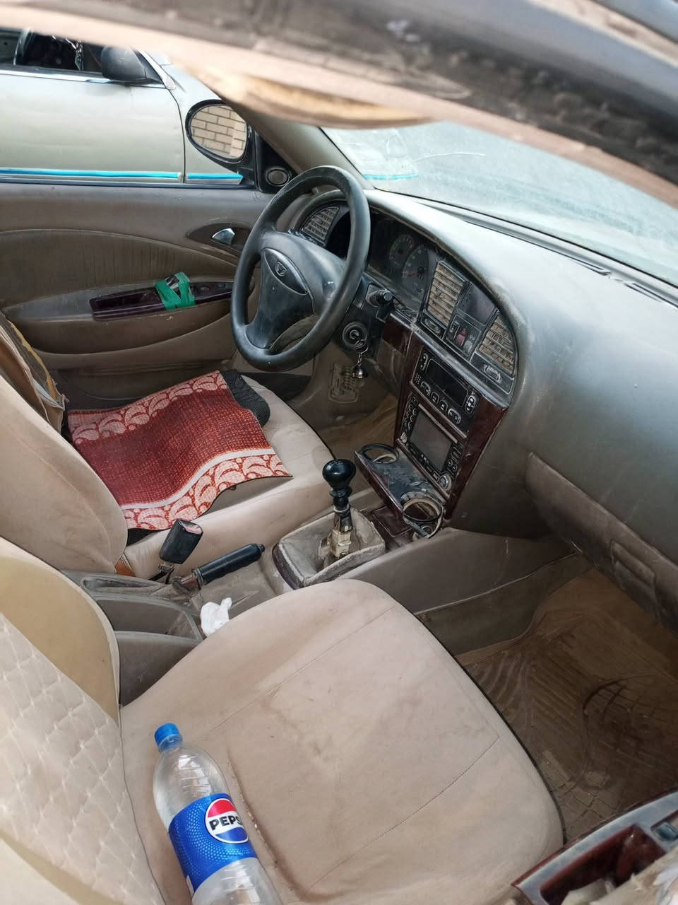 سلام عليكم  سياره هوندا نوبرا للبيع رقم انبار تحويل ثاني يوم سنويه ساقطه كير عادي  محرك وكير خير من الله السعر 16 ورقه قفل الشراي يتصل *********** مكاني الانبار الفلوجه
