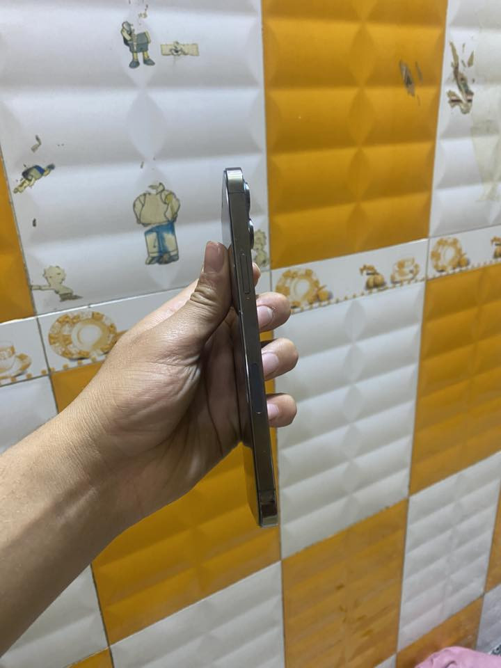 آيفون 12 برو ماكس
- لون أسود
 شاصي شخط ما بي فوللل نضافه
- ذاكره 256
- شرق أوسط
- مبدل شاشه أصليه
- تفصيخ بيها فطر قليل بل ضهر هم 
- جهاز مشكلته فقط تنشط سوفت
- ينفتح 25
- مكاني نجف أبو صخير
- سعر 230 
وتساب ***********
