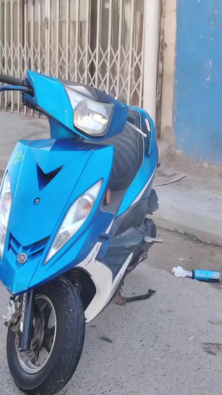 السلام عليكم جي تي ار للبيع
موديل 2009 كلشن غيابي ابو 75 زوج تايرات جدد بها نظام بصمه بصمتين بيها ومفتاحين كفاله عامه جيب فيتر وافحص شلعه ومعدل السعر خاص  ***********
