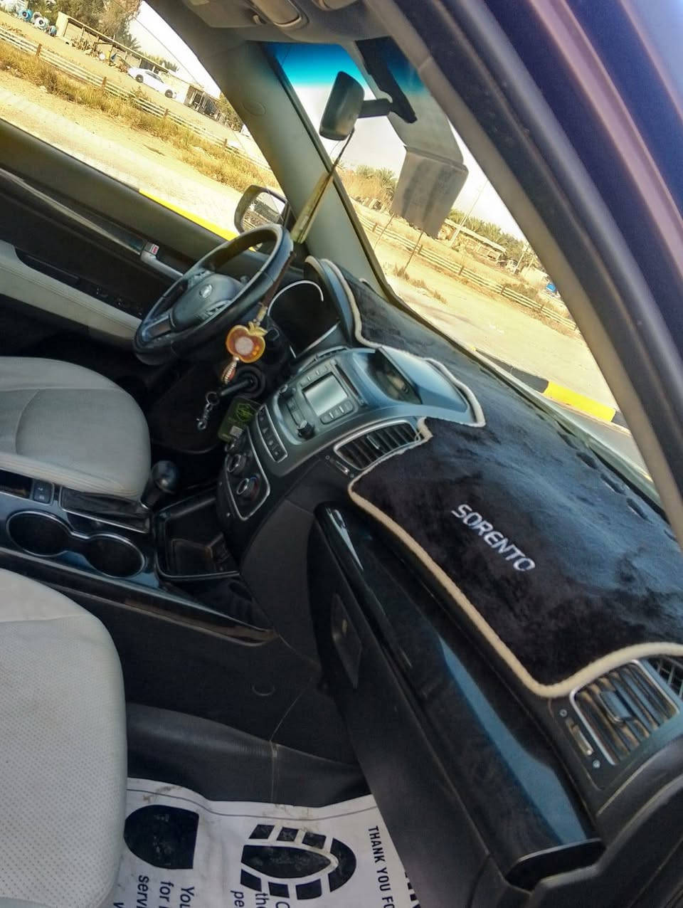 كيا سورنتو 2015 رقم بغداد تحويل 
تبديل بنيد فقط 
محرك 2400
7 راكب 
قطعتين تبريد
دواخل ابيض 
تحكمات جهتين 
اشاير بالمري
ماشيه 80 الف
مكاني واسط العزيزيه 
السعر 128 وبيها مجال
***********
