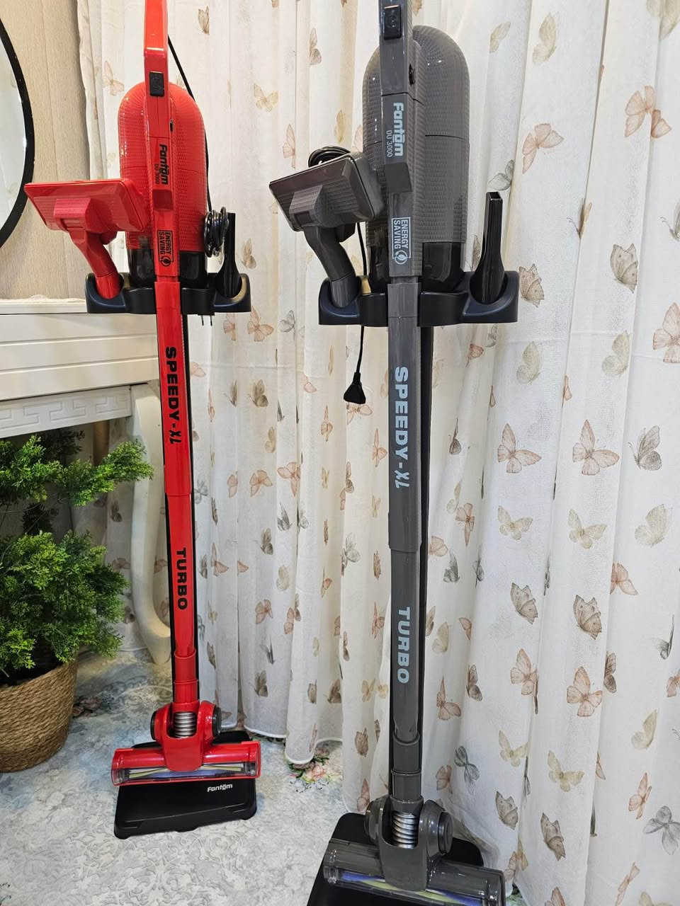 بمناسبة الانطلاق ٧٥ الف والتوصيل مجاني مكنسة فونتوم سبيدي اكس لارج تيربو

احدث اصدار ٦ ضمان سنتين

الالوان ابيض رصاصي احمر روز مواصفات المكنسة 100 ا خزان الاوساخ اكبر حجم اكس لارج

٢ / واير اطول 7 متر وربع ٣ / قاعدة تنظيف اضافية بفرشة ع فلتر اضافي لتنقية الهواء ( متعبر

ولاذرة تراب الجو )

ه استاند لتثبيت المكنسة

تفريغ اسهل بكبسة وحدة

/ قاعدة تنظيف بدون فرشة وتكون

متحركة يمين ويسار ٨/ قطعة تنضيف التخم والاماكن

الصغيرة
 رقم واتساب ***********
