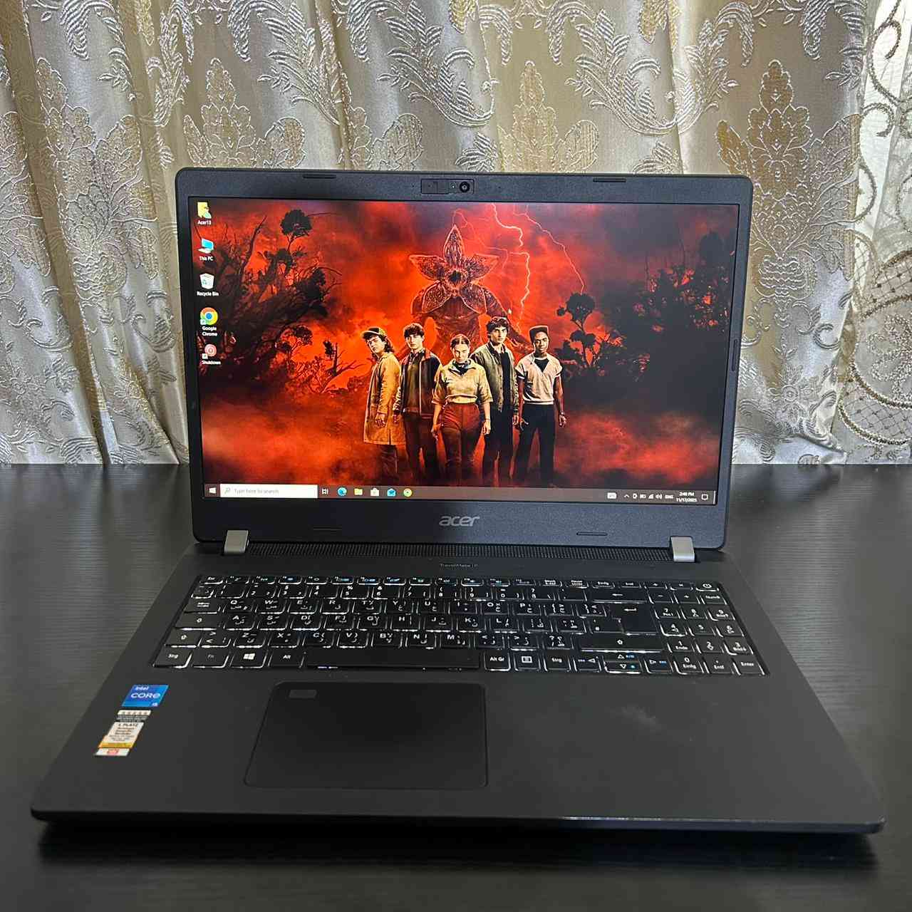 اللابتوب تفحصه يم المندوب واذا طلع مو نفس الصور أو مو نفس المواصفات .. لا تستلمه و ما تدفع دينار واحد.

بـ 375 ألف / 💻 Acer TravelMate – الجيل الحادي عشر ⚡

إذا تدور لابتوب حديث، سريع، عملي، خفيف، يخدمك بكل المجالات من شغل ودراسة إلى تصميم ومونتاج فـ Acer TravelMate هو أفضل خيار إلك 🔥

المعالج ماله Core i5 من الجيل الحادي عشر – أحدث وأسرع فئة G7 👑

وهنا السر… فئة G7 مو مجرد رقم، هي الفئة الأقوى من هذا الجيل لأنها تحتوي على كارت شاشة Intel Iris Xe Graphics، 

يعني تاخذ أداء معالج عالي + كارت شاشة قوي بنفس الوقت،

فتكدر تصمم، تمنتج، وتفتح برامج بدون ما يثقل الجهاز أو ترتفع حرارته 💪

⚙️ المواصفات الكاملة:

🔹 معالج: Core i5 G7 (2.4GHz) الجيل 11 ( أحدث فئة G7 )

🔹 رام: 8GB DDR4 

🔹 هارد: 256GB SSD 

🔹 كارت شاشة: Intel Iris Xe Graphics (4GB) (أحدث كروت الشاشة)

🔹 شاشة: 15.6 إنج FHD (تشبع لوني رهيب + ضد التوهج و الإنعكاس)

🔹 كيبورد: عربي/إنكليزي ضوئي 💡

🔹 يدعم أحدث تقنية اتصال Wi-Fi 6 🚀

🎁 ملحقات و هدايا:

 • 🔌 شاحن أصلي

 • 🎒 حقيبة أنيقة

 • 🖱️ ماوس + ماوس باد

 • 🎧 سماعات أذن

 • 📱 ستاند موبايل

🚚 بغداد - شارع فلسطين (توصيل مجاني لكل محافظات العراق 🇮🇶 )

💸 السعر فقط: 375 ألف دينار

واتساب *********** 

صور حقيقية مع الملحقات و الهدايا 👇
