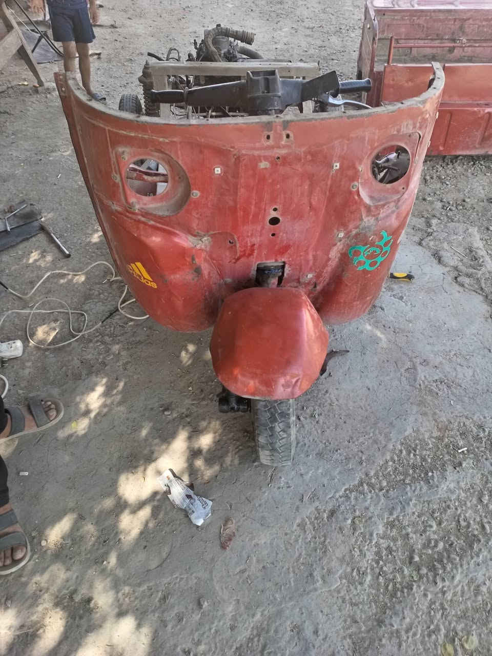 السلام عليكم سمكره وصبغ مكاني بغداد الخطيب الخدمي ***********
