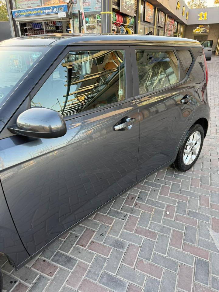 صول.  KN
السلام عليكم صول 2022 وارد امريكي مكفولة من الضرر والصبغ مواصفاتLX  مواصفات عادية السيارة ماشية60 ميل مكينة2000دوش
السعر153وبيها مجال المكان بغداد شارع فلسطين لاستفسار اكثر الاتصال على الرقم ***********
