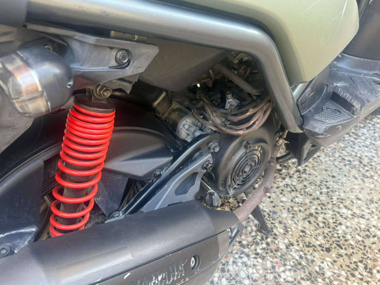 سكنس جبلي رمبة صارلها فترة من نازلتها ولدراجة مثل ما وضح بل صورة نضيفة السعر :1500 وبيها مجال بسيط حك الجية بغداد الامين الثانية رقم ***********
