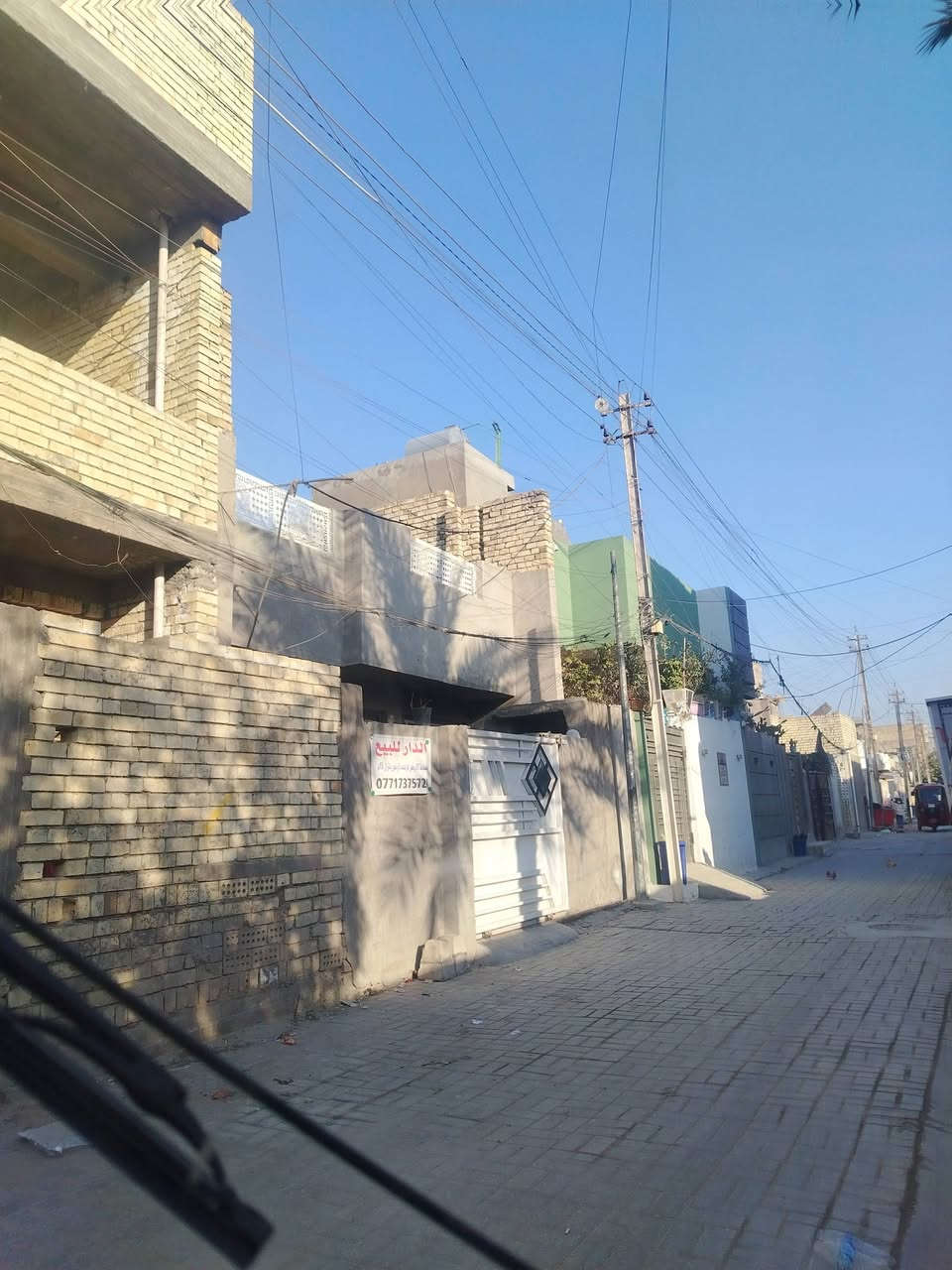 دار البيع طابو ملك صرف مساحه ٩٨ متر واجه ٦ونص ونزال ١٦ عنوان منطقة العبيدي بشارع تربيه بضهر سوق العبيدي سعر و استفسار تصل بل رقم الموجود
