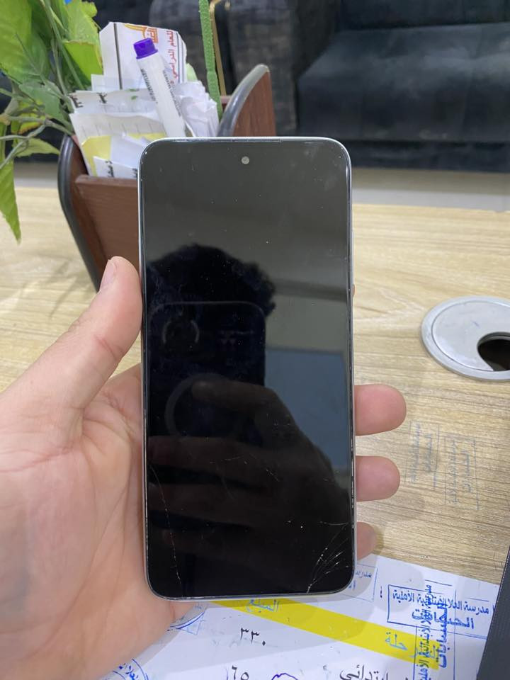 السلام عليكم هاذه الجهاز للبيع ريدمي نوت 11   نضيف بس شوف هاي شويه بي سواد من جوه جهاز كلشي مابي لمسه واستخدامه هم مآبي شي سعره 50 ألف اتصل وبالخدمه ***********
