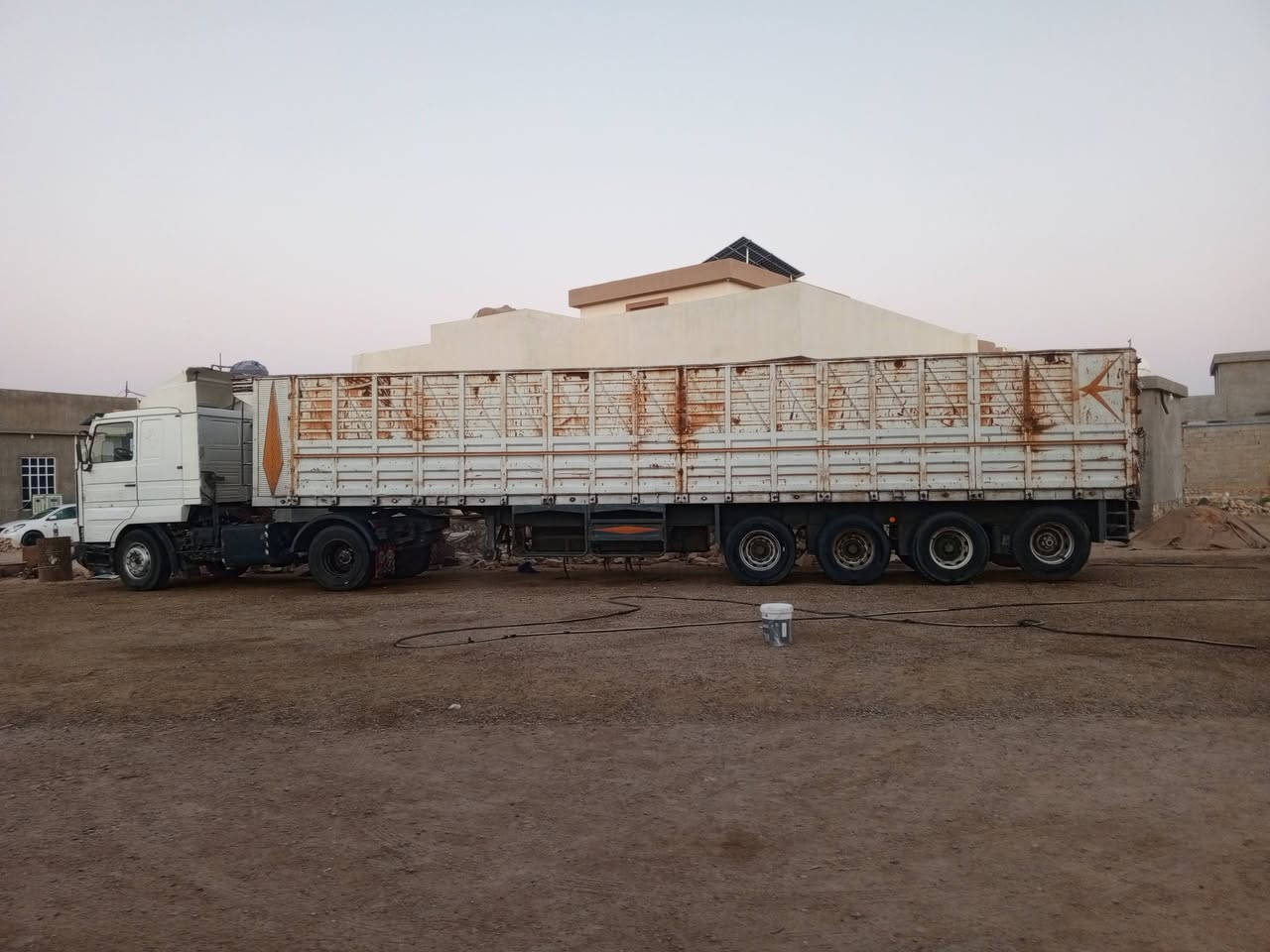 للبيع سكانيا رقم بصره ألماني موديل 95 محرك 113 كير 4.4 اكسل سبرنك محرك مجفت جديد سياره حلوه وجاهز للشغل عربانه اوربيه ومحدده جوبلس جناب جرف أربع محاور دبل تاير R11 تخم تاير مكفوله من كسر وفطر للاستفسار ***********
