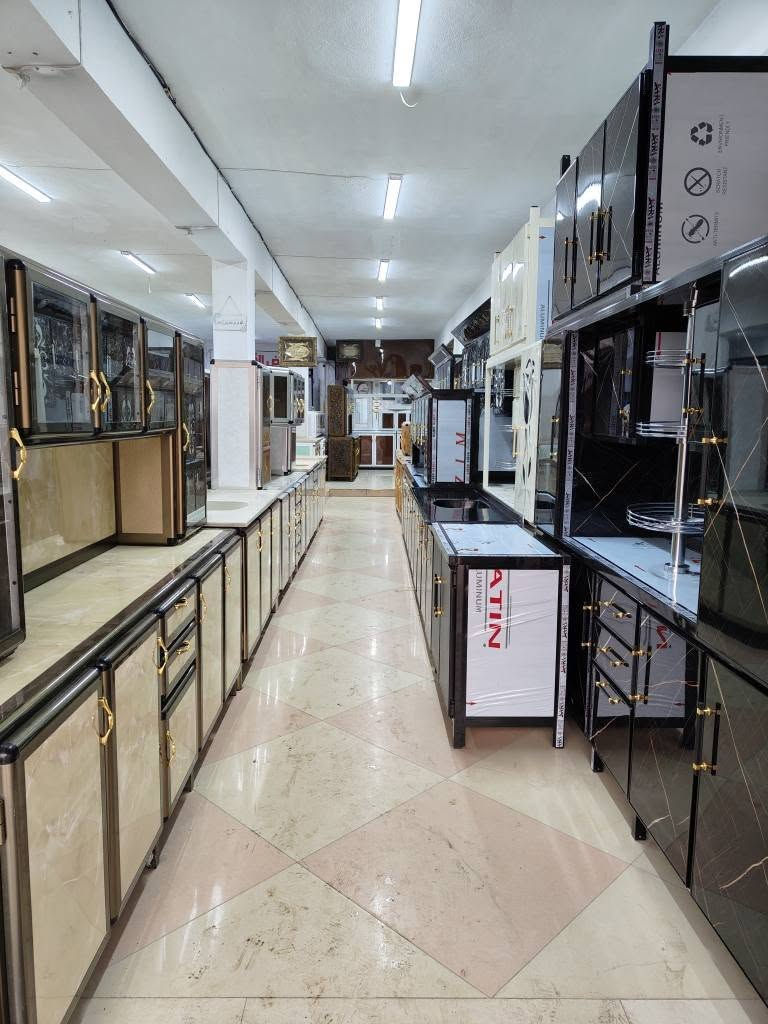 كاونترات المنيوم  شغل موصل 
العنوان موصل الجانب الأيمن شارع النبي شيت معرض الإمارات *********** واتساب 
*********** موصل, نينوى
