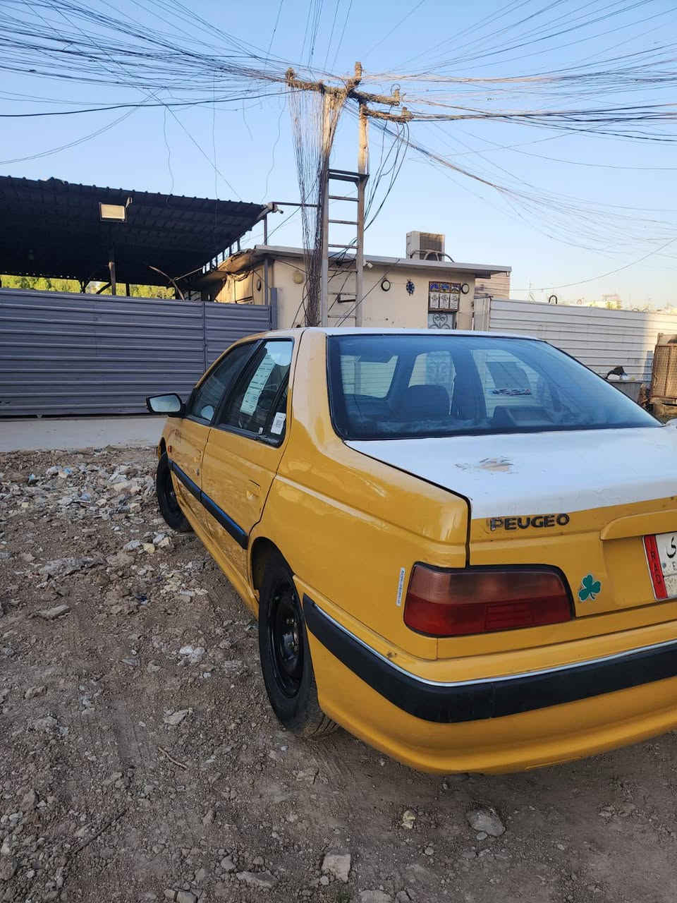 بيجو بارص 13حلوه السياره تبريد خير من الله 
السياره بيه تنقيص بصيط بدون تبخير 
السعر 28الدوره ابودشير***********
