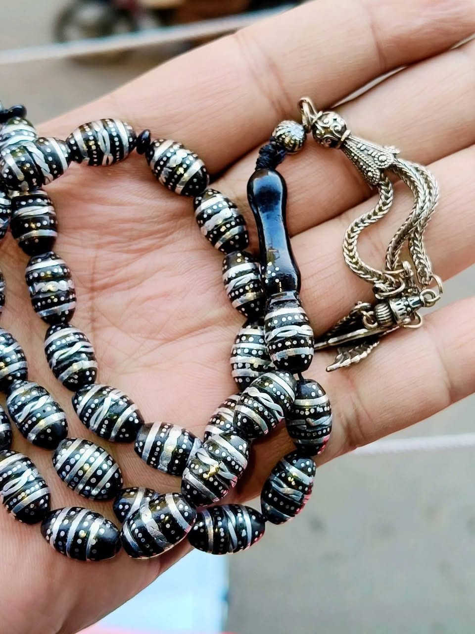 بسم الله ماشاء الله
سبحة يسر حجازى قديم 
تطعيم فضة بالكامل 
شرابة فضة 
السعر خاص 
نوادر #السبح القيمة والقديمة 
قطعة نوادر ناعمة #لاتتكرر
لسهولة التواصل واتس اب
https://wa.me/message/UE3FCVDMZUJ3B1


**إذا كنت صاحب هذا الإعلان وتريد حذفه لأي سبب، رجاءا أرسل رسالة إلى الدعم الفني**