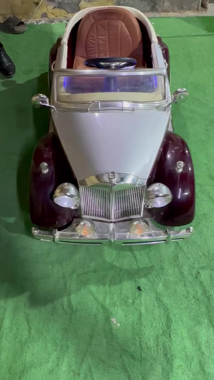 سياره رور رايز كشن جلد تايرات ربل  من عمر سنى لى 10 سنوات نضيفه كلش سعر 250 ***********
