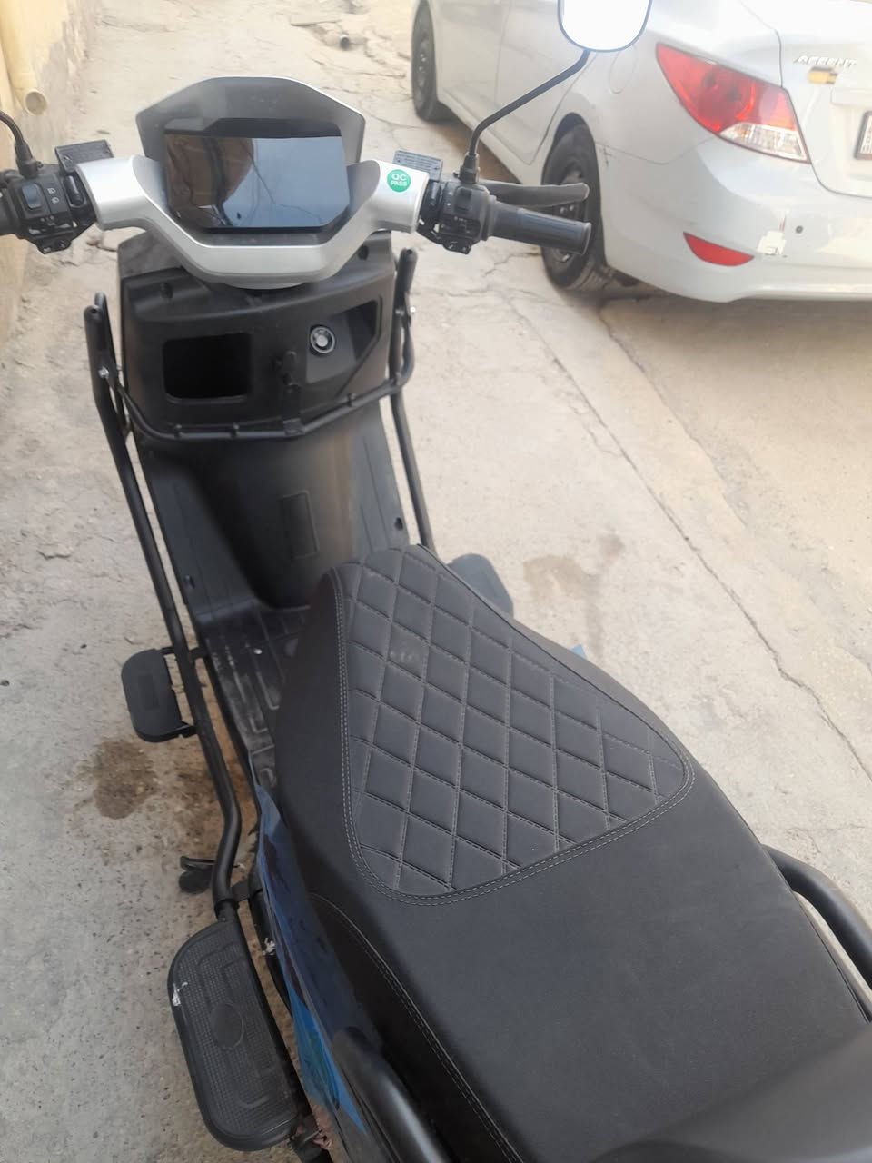 سلام عليكم دراجه للبيع البارحه شتريتها وصار عندي ضرف ملف ١٥٠٠ بطاريه عدد ٦ بيها ضمان شهرين ماخذها ب٨٥٠ البارحه ماشيه ٣٩ كيلو فقط رايدها ب٧٥٠ مكاني الكريعات ***********
