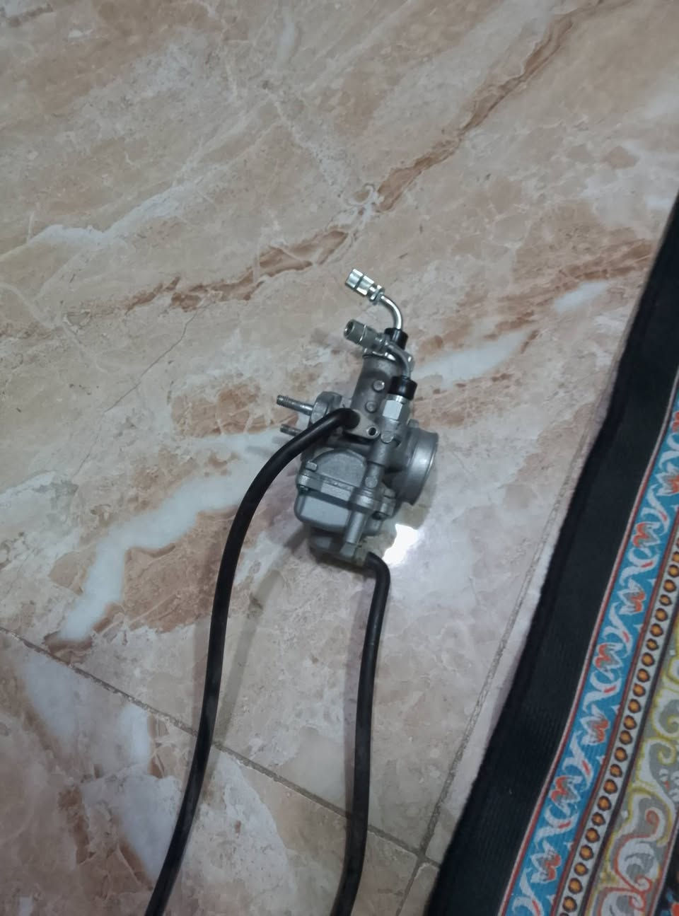 السلام عليكم كابريته تكتك موديل 22 للبيع نضيفه وشغاله مال شركه اصليه
شغاله عل فحص 
***********
