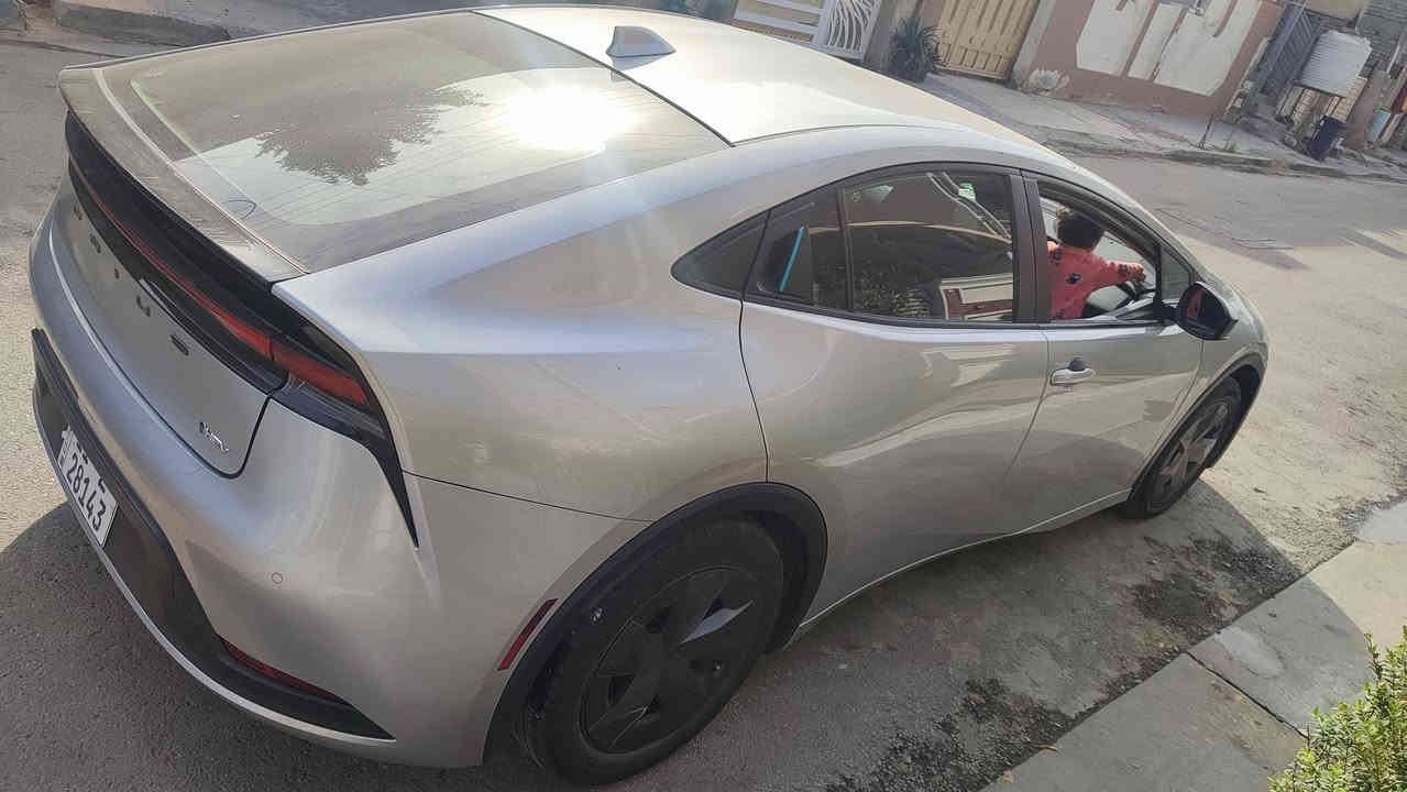 سلام عليكم تيوتا بريوس 2024
مواصفات معروفه                   العنوان بغداد حي العامل 
صور سونار مرفقه                   رقم الهاتف ***********
سياره جاهزه تخم تاير جديد            سعر 165 وبيها مجال 
باسمي سياره
