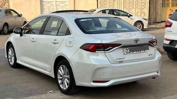 اللهم صل على محمد وال محمد 
السلام عليكم 
تيوتا كورلا 2023 خليجي ضمان شركة SAS
   ماشيه : " 64 الف  "
           فول مواصفات ✅
بصمه تشغيل وابواب وصندوق 
قطعتين تبريد + فتحة سقف 
فول تحكم استرين + شاشه ديجتال 
حساسات اماميه خلفيه + نضام سبورت
شاحن واير لس + مري شفط
وباقي المواصفات المعروفه 
🛑مكفوله كفااله عامه فقط مبدل بنيد أثر ضربه خفيفه جداً والبنيد القديم الاصلي عندي 
سياره جديده متصرف عليها ربع  
     السعر : 170 وبيها مجال 
العنوان : بغداد حي القاهره خلف الجوازات 
الرقم للاستفسار: ***********
