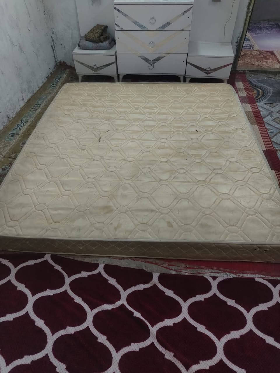 دوشك مندر طبي ابو السبرنك نضيف مال جربايه نفرين سعر 60 الف الحر الرشديه سايدين الجدد مال الوريات البوري الثاني  ***********

