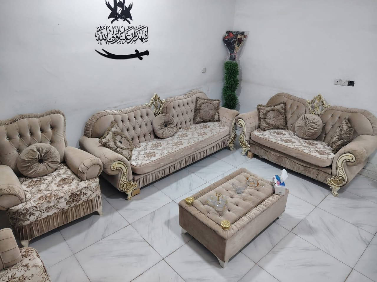 غراض بيت للبيع كامله للبيع
ثلاجه 22قدم كلش جديده 275

تخم تركي الاصلي  7مقاعد كلش جديد 450

طباخ مصري كلش نضيف 160

فرن كهربائي 125الف

عنواني الدورة الكفائات الصحة 

للتواصل ***********واتساب
