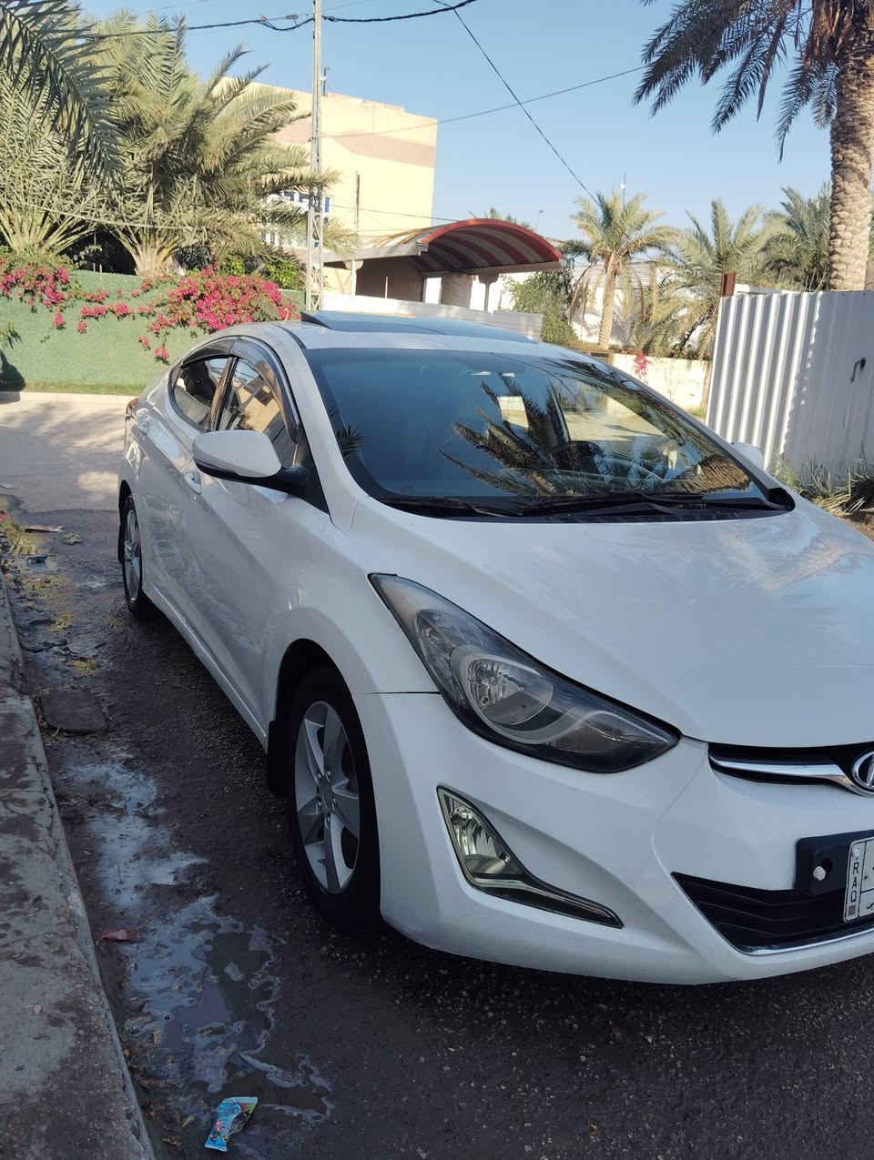 النترا خليجي موديل 2012 رقم بغداد تحويل ثاني يوم السياره بيها ضربه بين باب الصدر والورها مليوح شويه من  فوگ العتبه شبرين تعمير بالتكمه بنص البابين ما صاعد لفوگ شويه شبرين وبيها قطع صبغ السياره شواصيها  لغودها حوضها كله مكفول جاهزه گير محرك تبريد حداديه كله تمام
تخم تاير نصبتها وترايها حلو سونارها ويا الصور  ....
محرك 1600 لا بخار ولا صوت 💢 فتحة سقف 💢 
تحكمات صوبين 💢 اي بي اس 💢 شاشه كامره 💢 
السعر المطلوب ((  88  $ )) بيها مجال بسيط للشراي للاستفسار الاتصال على الرقم *********** 
كلشي موضح بالمنشور أقره واتصل ودلل 
مكاني نجف دور الهنديه ( تراهم مراوس حسب القناعه)
