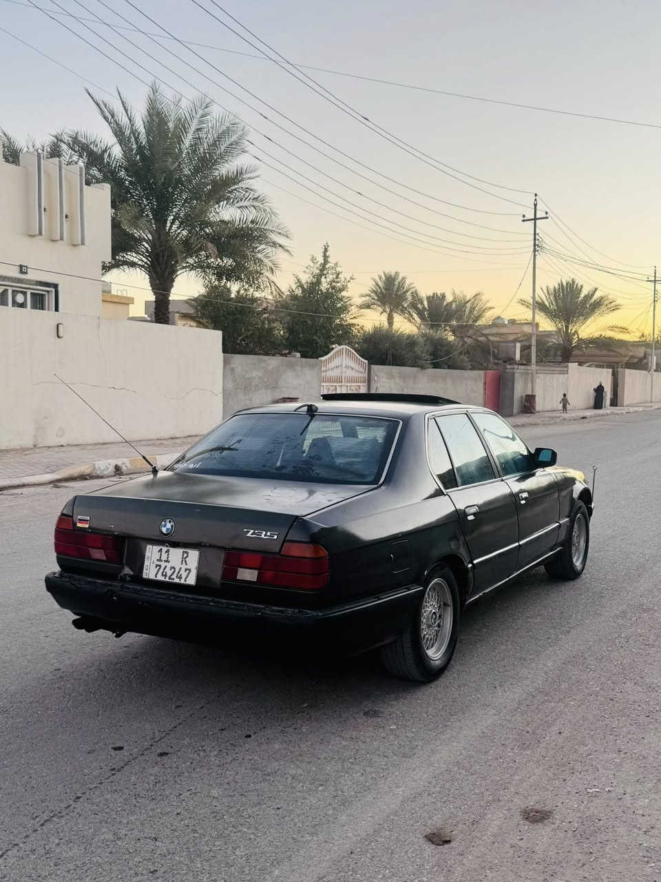 بي ام 735 رقم بغداد دولي بأسمي سنوية ل2027 مصفرة غرامات
 كير جديد محرك شرط ✅
 صدر امامي جديد قبل اسبوع شديتة صدر خلفي نص عمر ✅
تخم تايرات وتخم ويل جدد ✅
سلايت جديد شغال طكتين قبل اسبوع شديتة ✅
كهربائيات كلها بلادية وشغالة بدون اي چطل ✅
اكسل جدييد مال كصة قبل اسبوع شديتة ✅
تخم لايتات وبلاجكتورات اماميات جدد ✅
لايت زنون عالي ✅
الحماوة تنساها صيف وشتاء ✅
تخم سستم صوت سماعات ودمام ومسجل بلوتوث ✅
السيارة مال جناي مال بيت خير من الله 
(السعر 38 وبيها مجال) للاستفسار ***********
مكان السيارة بيجي 
مو شراي لاتعلق ولا تكسر بحلال العالم
