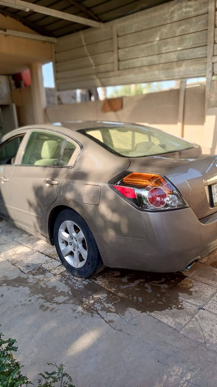 نيسان التيما خليجي ٢٠٠٨
مصبوغة عام للجمالية بسبب الجراد صار يومين من طلعت من الفرن
بيهة نقص الصدر الخلفي دبلات تعبانة مشتريلهة دبلات فقط باقي بس عالشد سيارة مرتبة بأسمي تحويل مباشر
مكان السيارة بغداد المحمودية
السعر ٦٥ وبيهة مجال بسيط
***********
