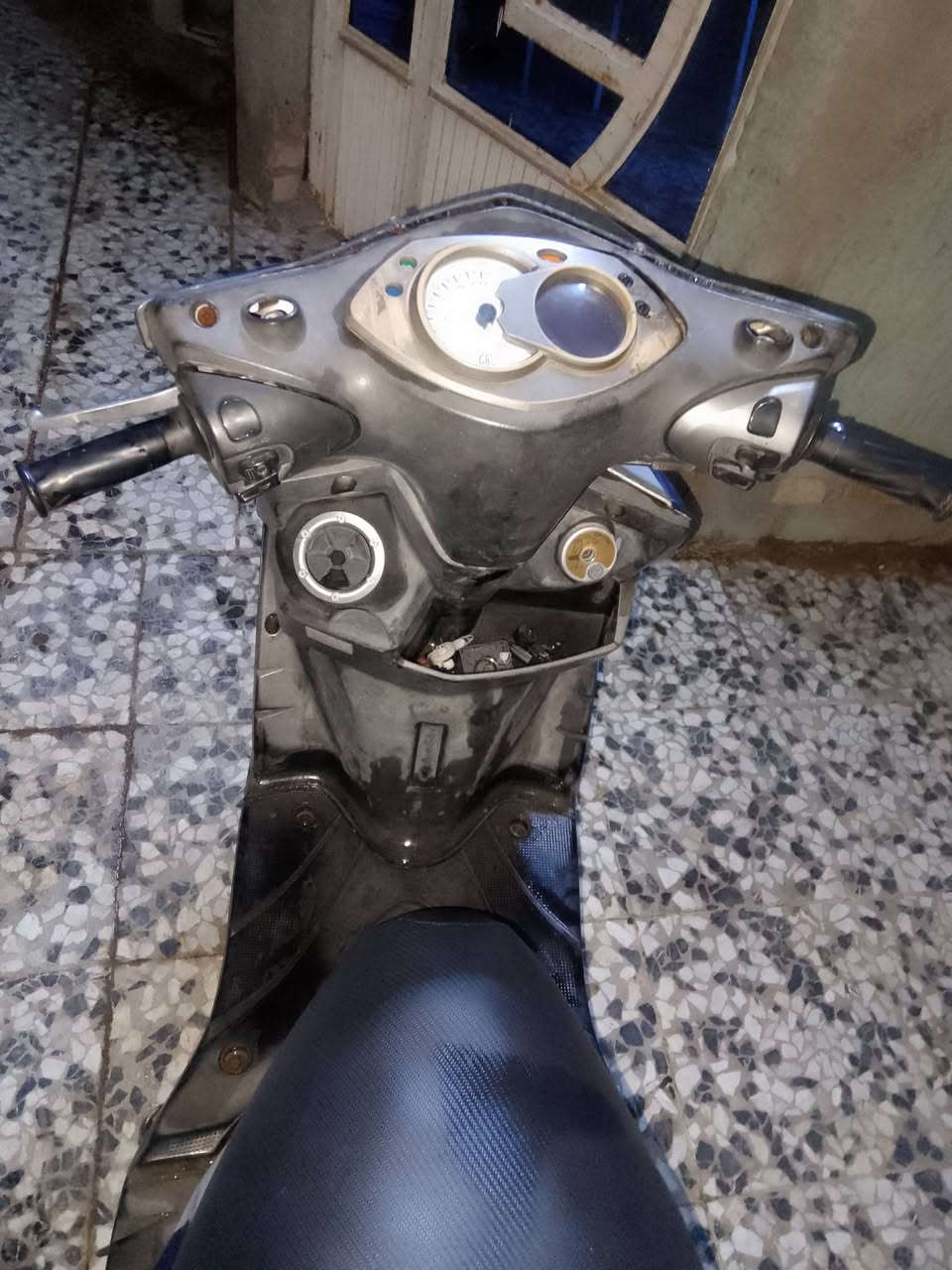 سلام عليكم دراجه للبيع حلوه شلعه ومعدل مكينه لا تنقيص ولا تبخير فول نشاط وخير من الله كل كهرباياتهة شغاله او ما بيه كل نقص سعر 500وبيها مجال بصيط مكاني بغداد الشماعيه ***********
