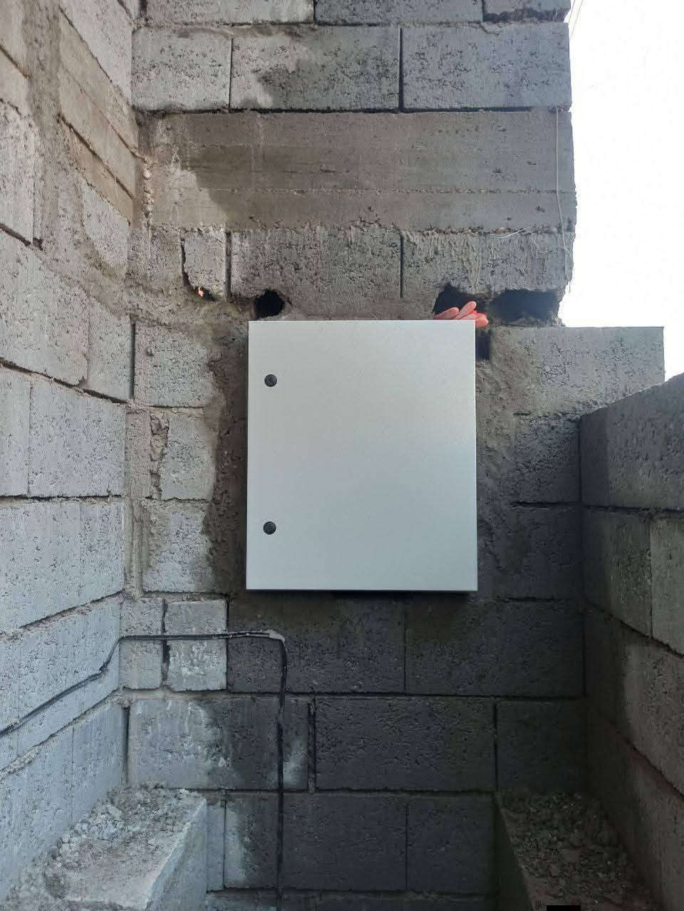 السلام عليكم...
كهربائي بيوت ومحلات
نعمل على تأسيس كهربائيات المنازل والمحلات.
 صيانة + ترميم +تأسيس بنظام سيمنز + نظام بواري+ فوتوسيل + بيانو درج سمارت + عزل الاحمال الثقيله والخفيفه + منضومة الايرث ..نماذج عن اعمالنا 
 نعمل باسعار مناسبة ودقة في العمل.
التواصل على خاص او الاتصال 
عالرقم: *********** 
واساب(***********)
العنوان: كركوك
