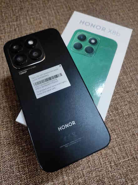 موبايل هونر x8b جديد صارله شهر من مشتراه ذاكرة ٥١٢ غراضه كامله شاحنته أو هيتفونه ..السعر ٢٠٠ الف ..عنواني نجف حي الغري.. للاتصال *********** مع الشكر والتقدير والاحترام..
