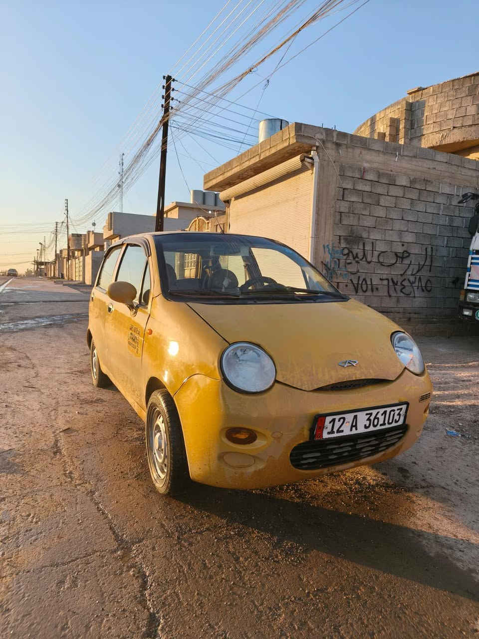 السلام عليكم للبيع كيو كيو2012رقم نينوى مصطره لي2030هيه وقرمه صفر محرك معمر ويمن؟بدون صبغ السعر 32وبيه مجال الرقم ***********
