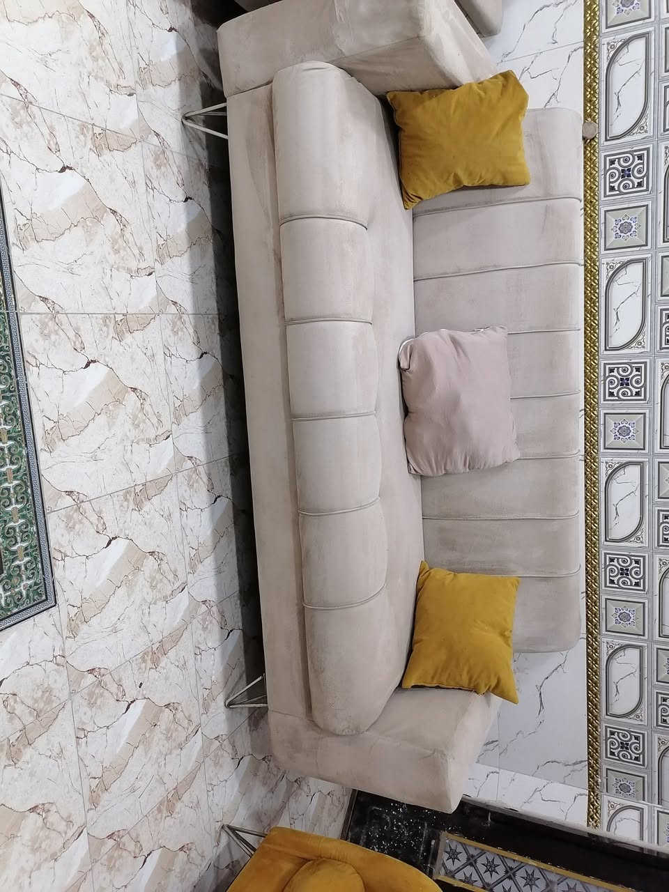 تخم ١٠نفرات نضيف حيل مابي اي ضرر ب٢٥٠ وبي مجال بسيط الشراي يتصل ماعدي مكان إله مستعجل على بيعه ***********
