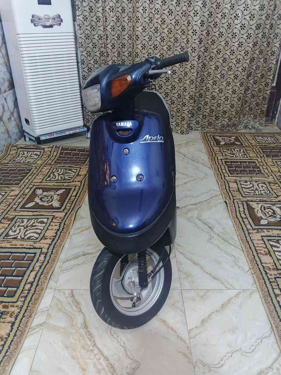 السلام عليكم  دراجه بطه موديل 99  كهربائياته كله شغاله سلف هندر ما مفتوحه سعر 350مكان كربلاء حي العامل الاتصال على رقم ***********
