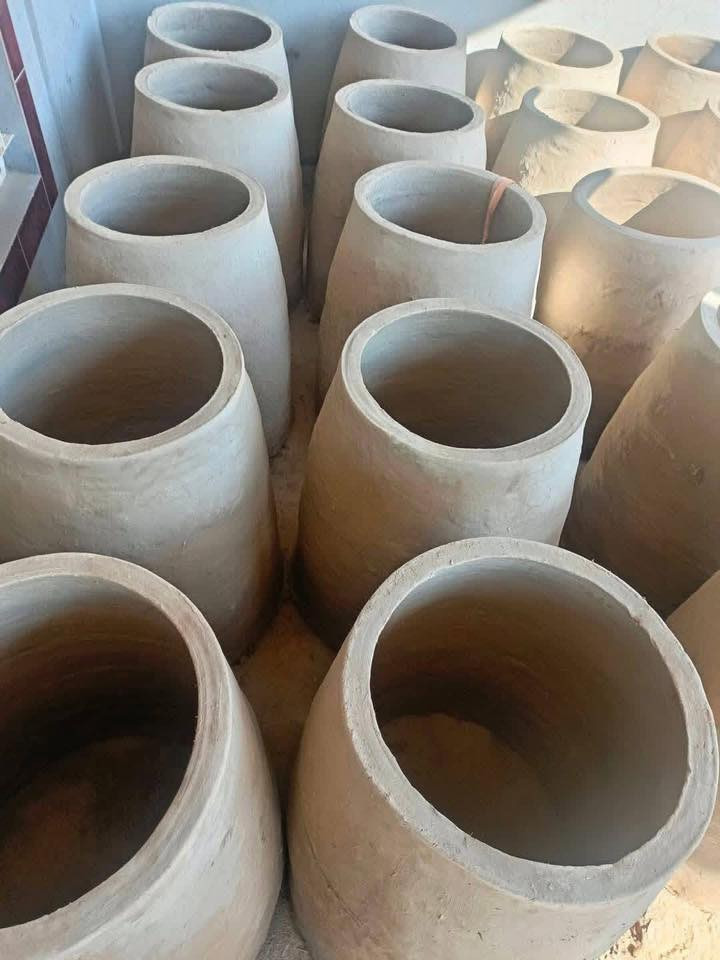 السلام عليكم يوجد لدينا تنور طين درجه اولي كافه الاحجام  ويوجد توصيل داخل بغداد  بغداد فقط كرخ ورصافه  الاستفسار  راسلوني علئ الرقم ‭٠٧٧١ ٥٦٠ ٤٥٤٨‬
