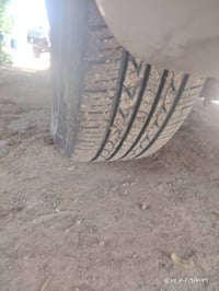 تاير ١٥ • للبيع • قطعة