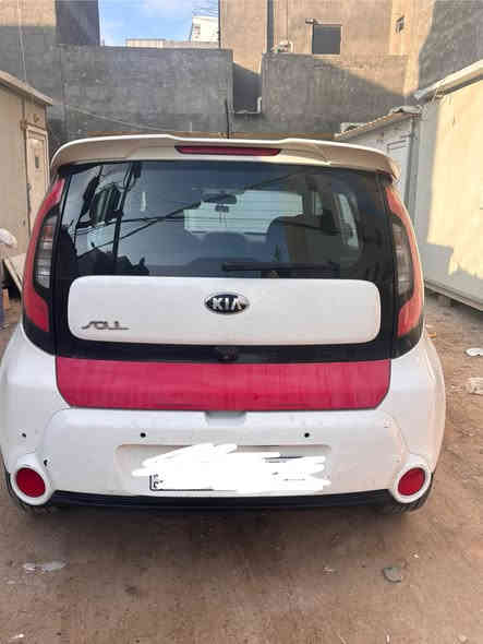 كيا صول م 14 وارد امريكي 
محرك جديد صدر جديد تايرات تخم غرفتها حلوة جدا 

تبريد جديد تحكمات استيرن  رقم جديد سنوية جديدة 

مكان السيارة بغداد الشعب تجي تكلب وتفحص وتاخذ 

ممكفولة  

سعرها 90 ورقة  بيها مجال حك الجية اي استفسار الاتصال على صاحب السيارة 

***********
