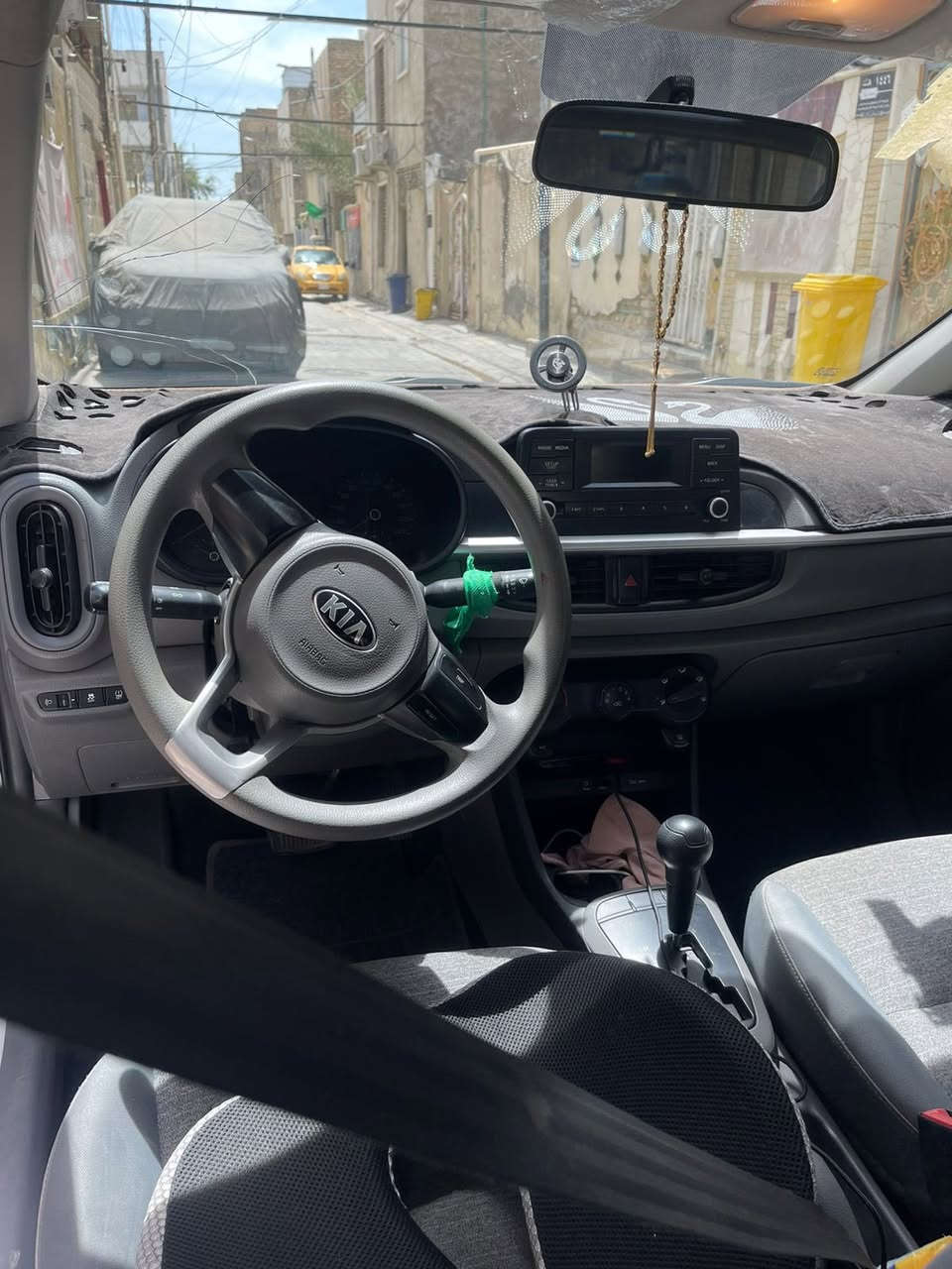 بيكانتو 2020 خليجي جديدة جدا ماشيه 23 محرك 1400 4 سلندر جاهزة مناقصهه تخم تاير جديد باتري جديد 
بيه ملاحضه طخه بسيطه جدا 
+964 771 227 4236
السعر 105 وبيها مجال
مكان السيارة مدينة الصدر

