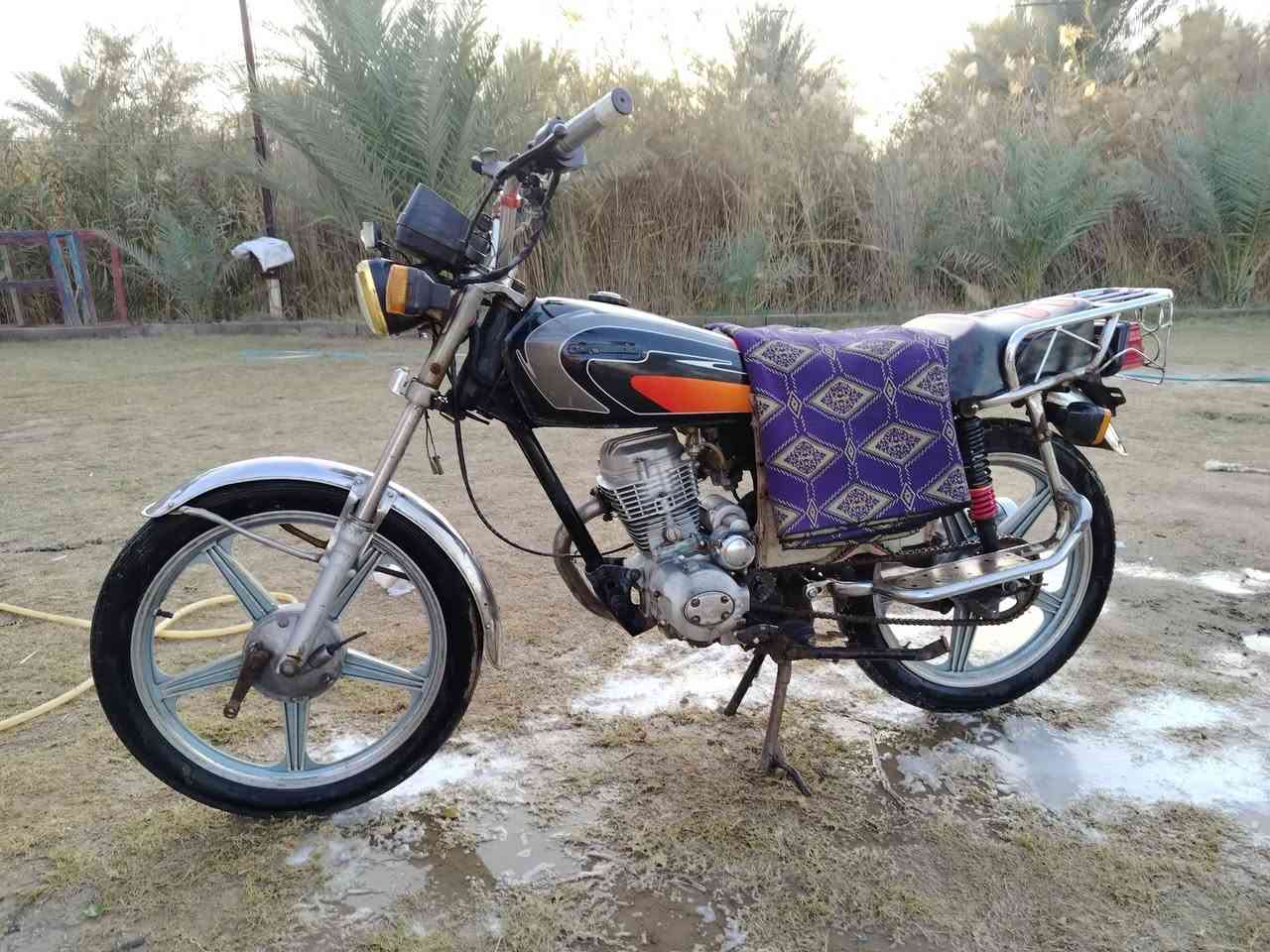 سلام عليكم دراجه البيع خمسه كير كلك الدراجه نضيف خير من الله كهربائية شغال السعر ٣٠٠ وبيه مجال المكان كربلاء الحسينيه البراهمي الرقم ***********
