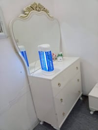 للبيع • غرفة نوم • أثاث