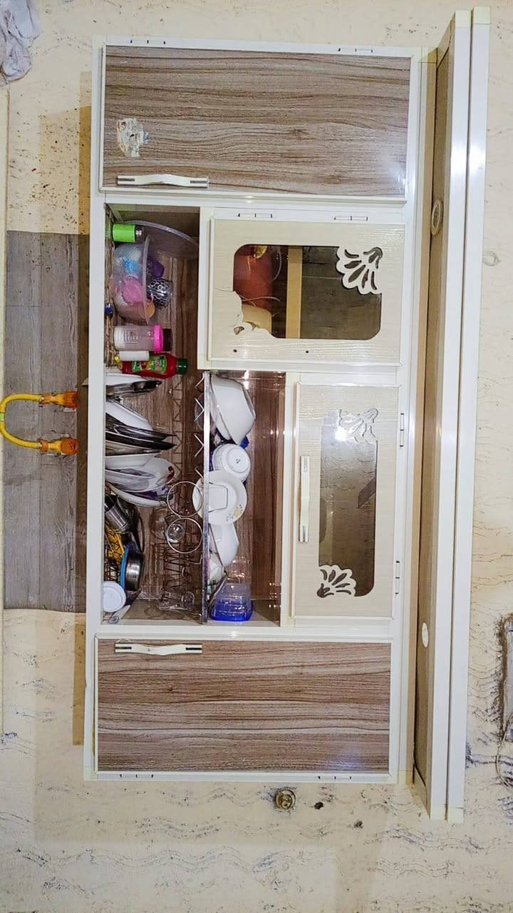 ثلاجه ومجمده وكاونتر
*********** النجف, العراق
